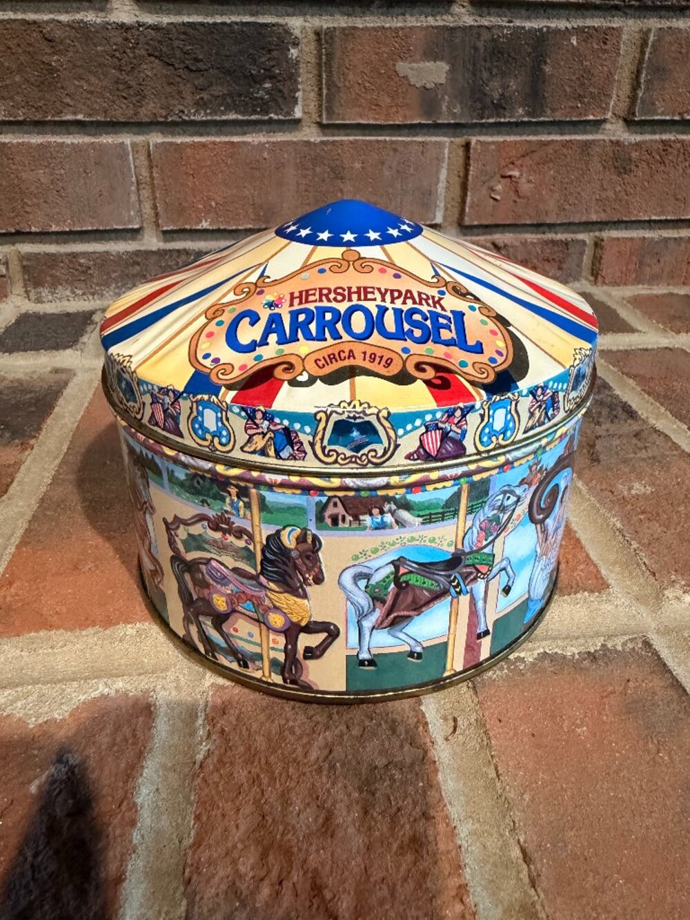 HersheyPark Carrousel Candy Tin
